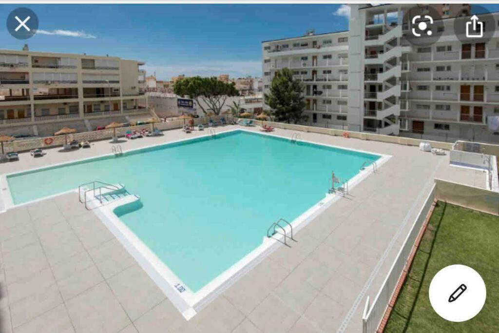Magnifico Apartamento En La Carihuela, Torremolino Torremolinos Exterior photo